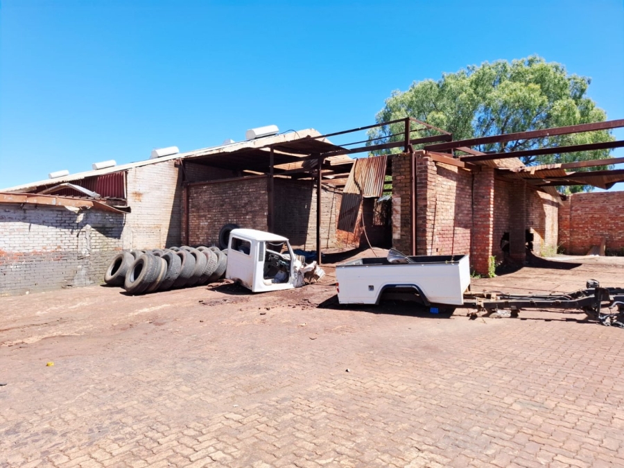 Commercial Property for Sale in Hamilton Free State